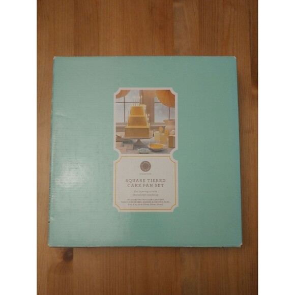 Martha Stewart Square Cake Pan Set - Picture 1 of 3